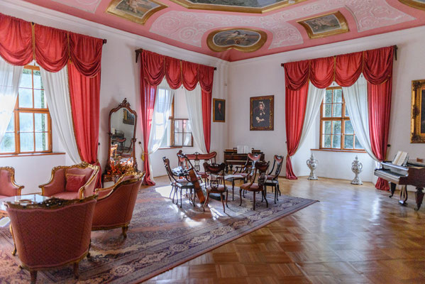 Sustainable tourism in Europe - The Eagle Mountains and Foothills Region - Copyright Gerald Blondy