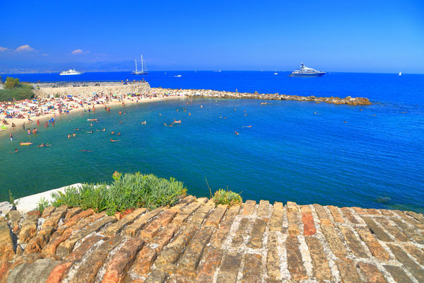Antibes beach, French Riviera, France by Inu