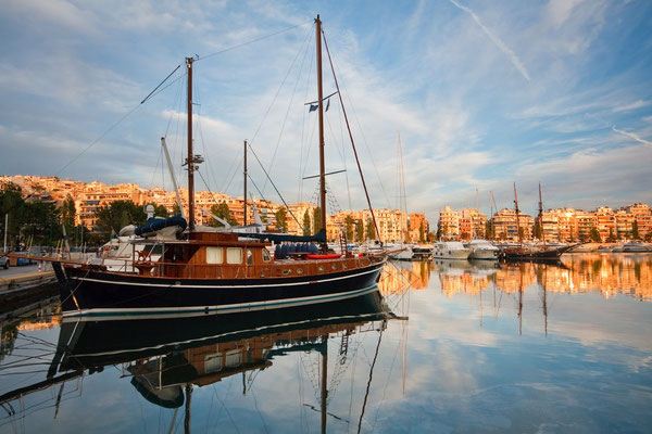 Athens marina, Greece © Milan Gonda / shutterstock.com