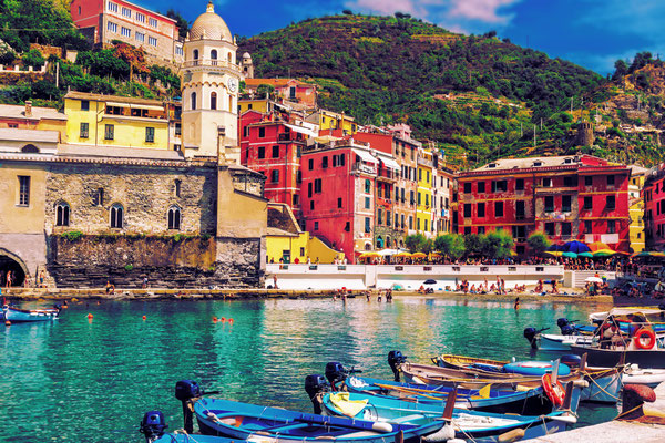 Cinque Terre - European Best Destinations - Harbour of Vernazza Coyright JeniFoto